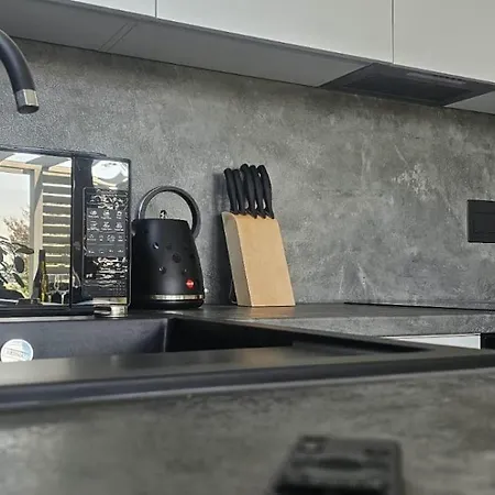 Fields - Na Dzikiej Lace 4 Rychwald