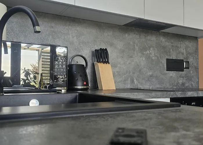 Fields - Na Dzikiej Lace 4 Rychwald